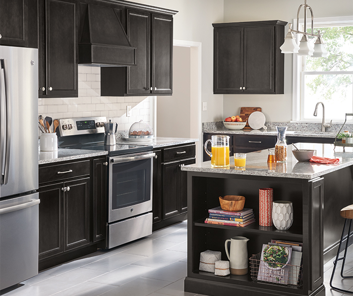 Birch Cabinets In Casual Kitchen Aristokraft Cabinetry