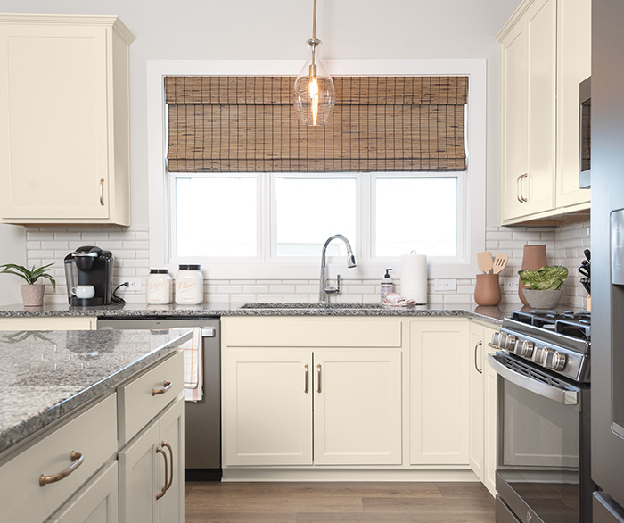 Off-White Transitional Kitchen Cabinets