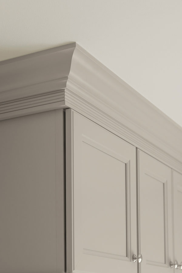 PureStyle laminate crown moulding in Glacier Gray